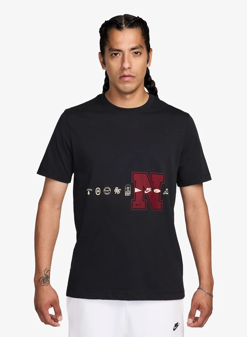 Nike Nsw Standard Celebrate Brand T-Shirt